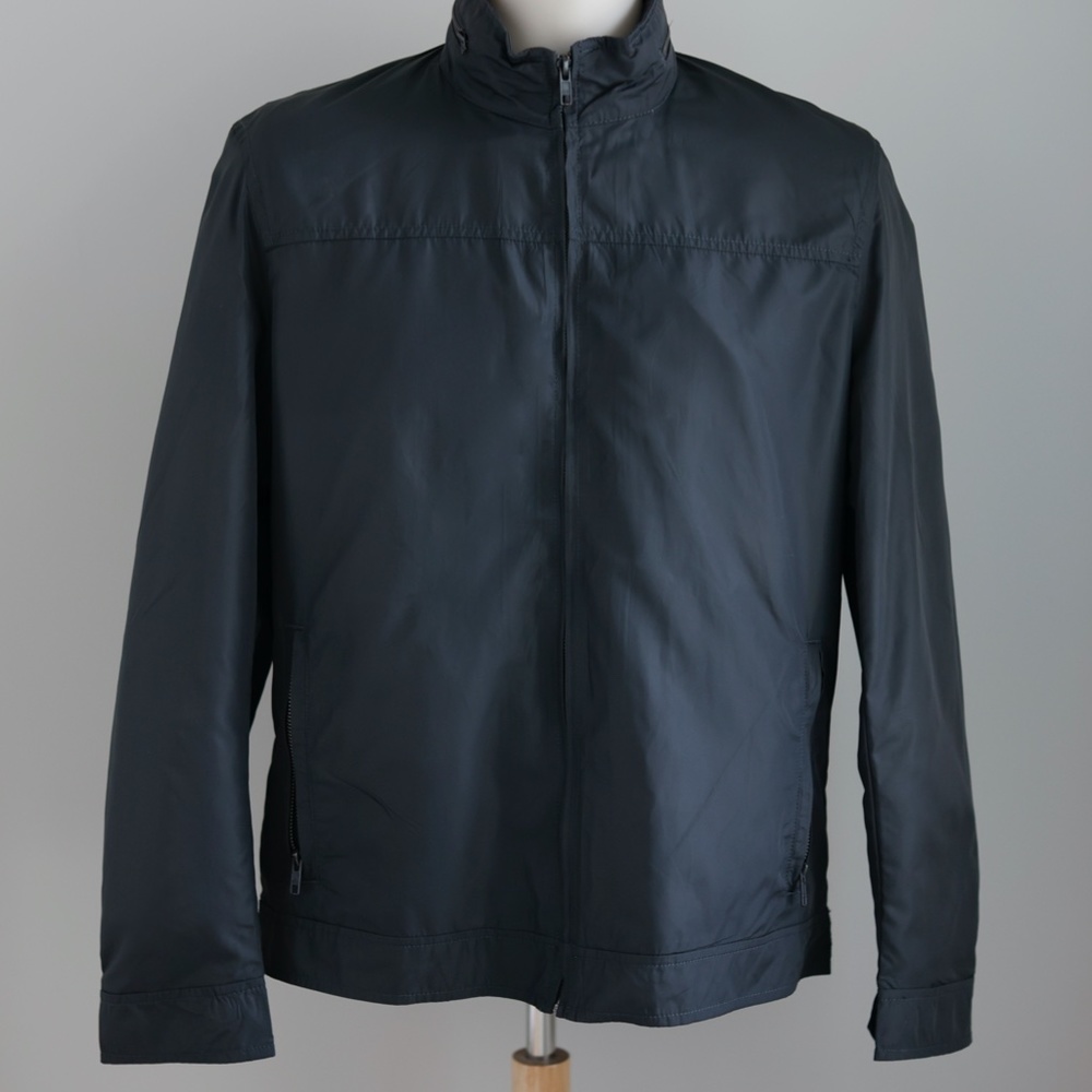 Banana Republic Windbreaker Slicker Gray Hidden Hood Mens Size Medium Like New